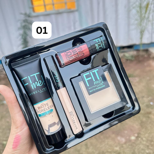 Fit Me Set Of  makeup